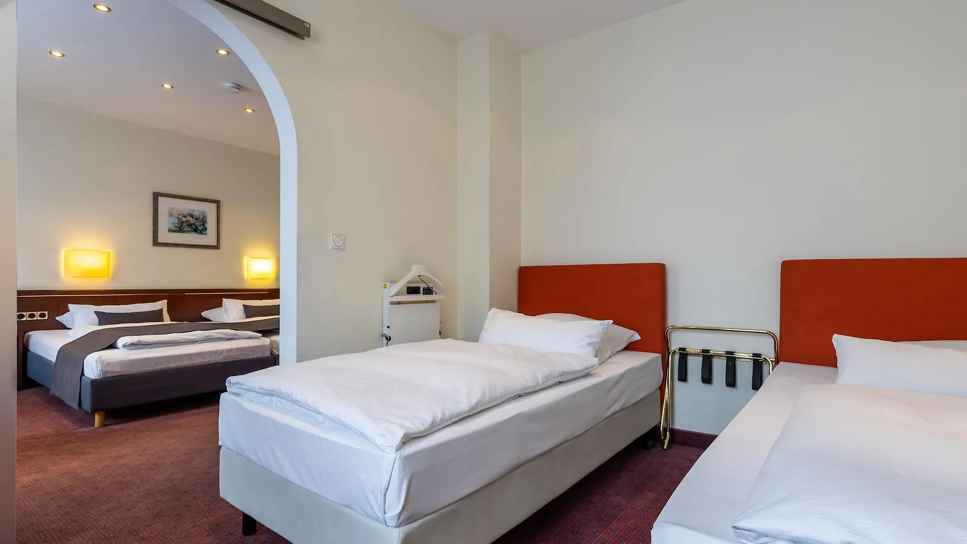 Trip Inn Hotel Esplanade, Duesseldorf  Düsseldorf