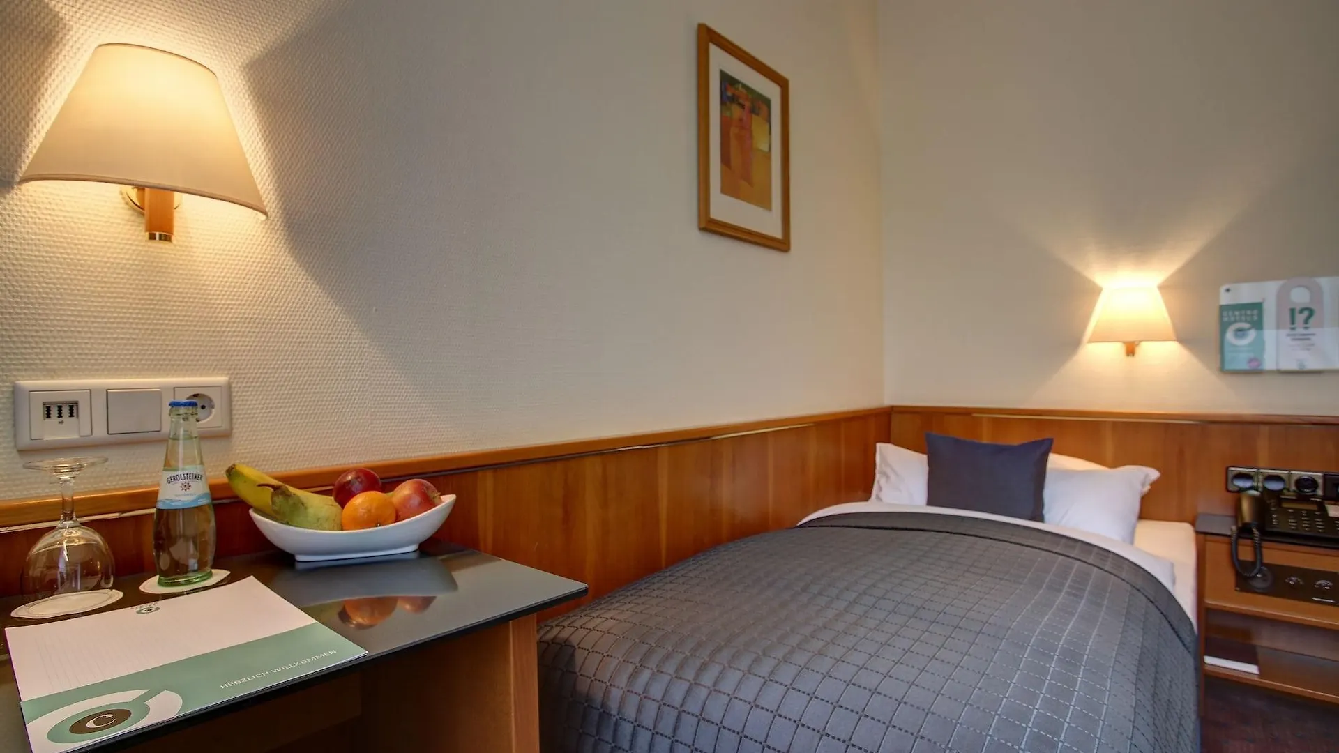 ****  Trip Inn Hotel Esplanade, Duesseldorf Germania